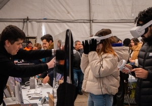 gente vistiendo gafas vr en ikasenpresa