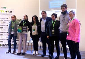 premio en ikasenpresa para grupo de alumnos de Ceinpro